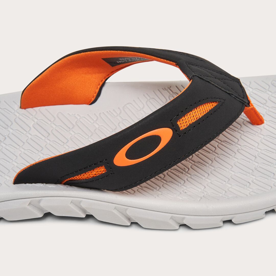 OAKLEY OPERATIVE SANDAL 2.0 ERKEK TERLİK