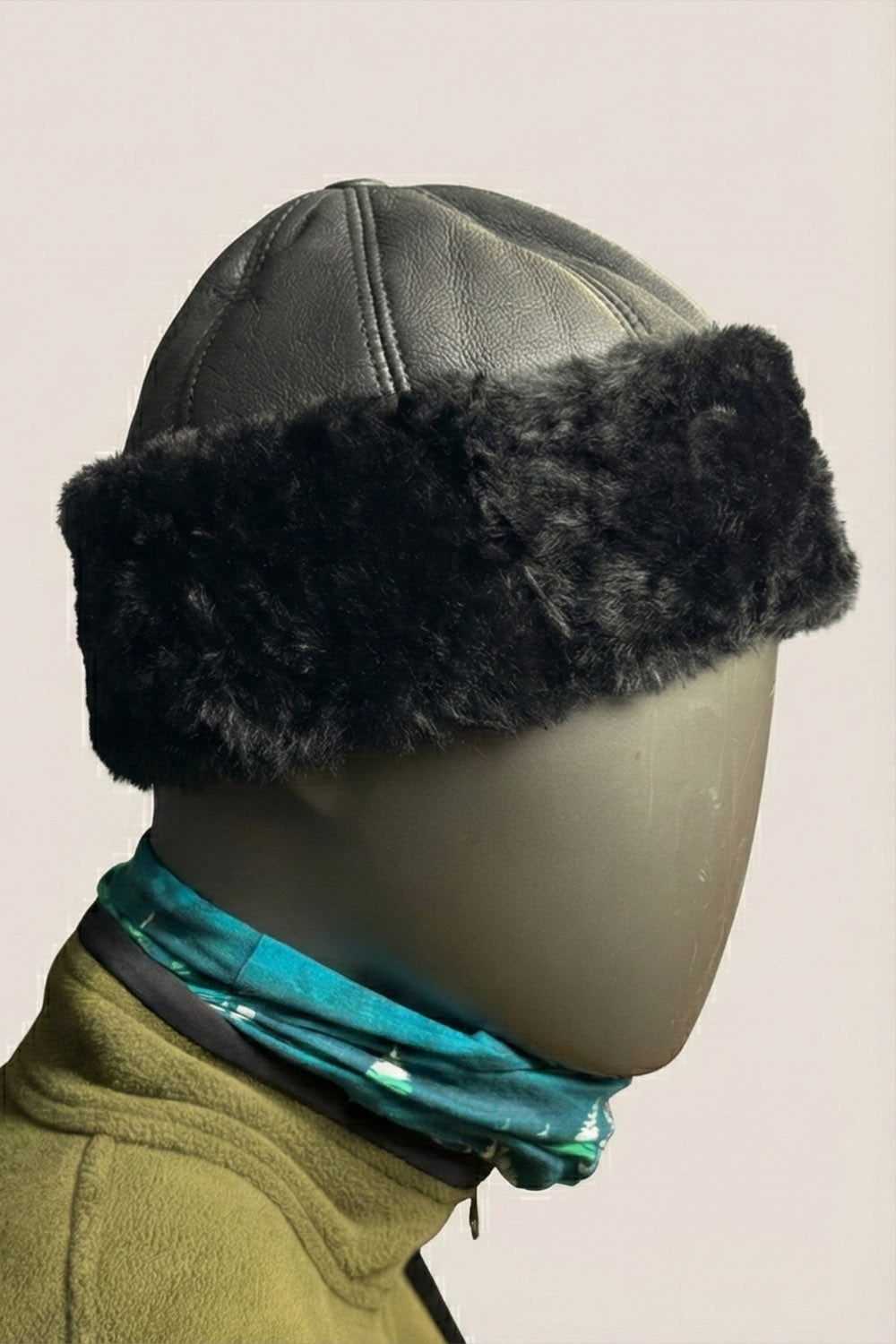 Kürklü Bere - Siyah